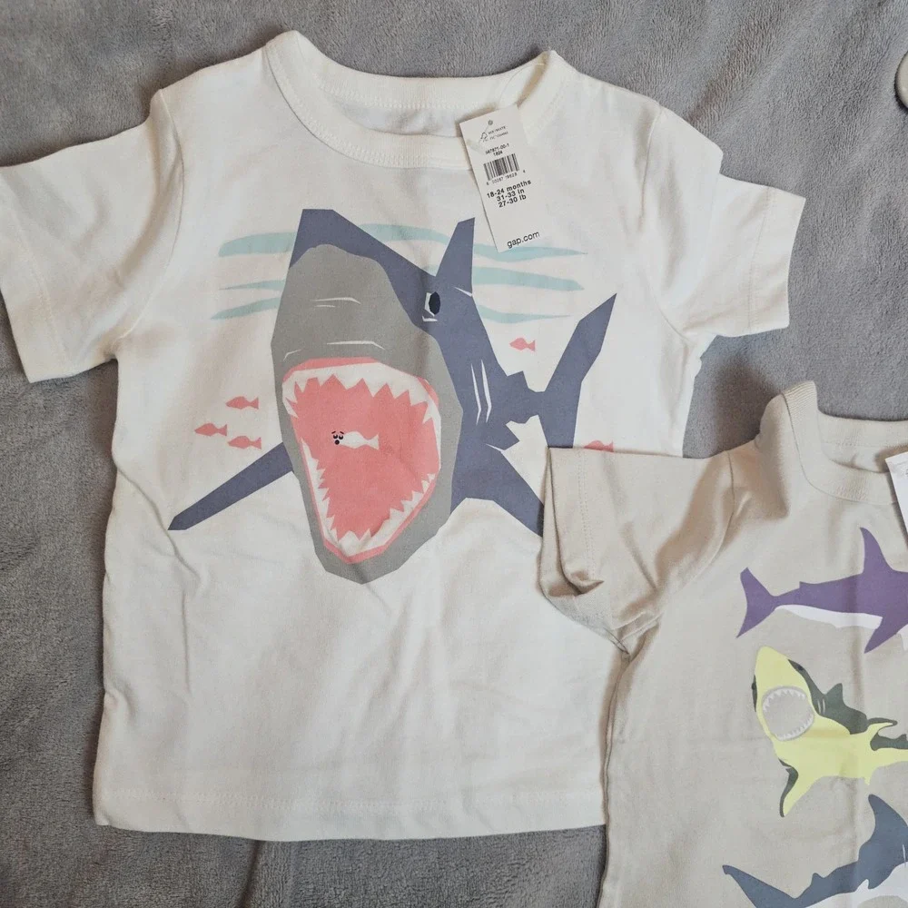 Organic Cotton Lot‎ Of 2 GAP 18 Months T Shirts Sharks NWT